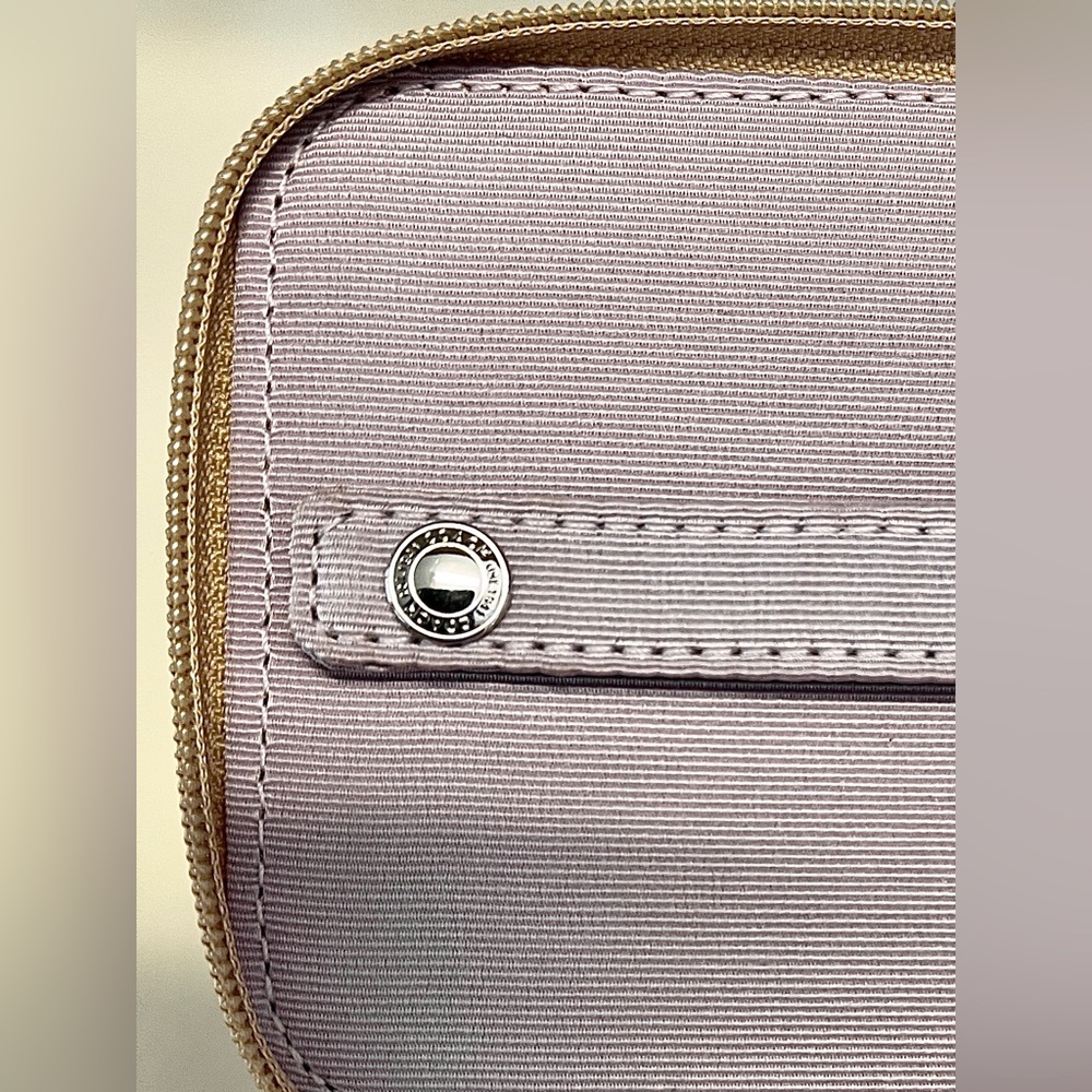 Coach Jewelry Box Zip Around/Divided Sections EUC Lavender&tan plaid w/kissingCs - Picture 9 of 10